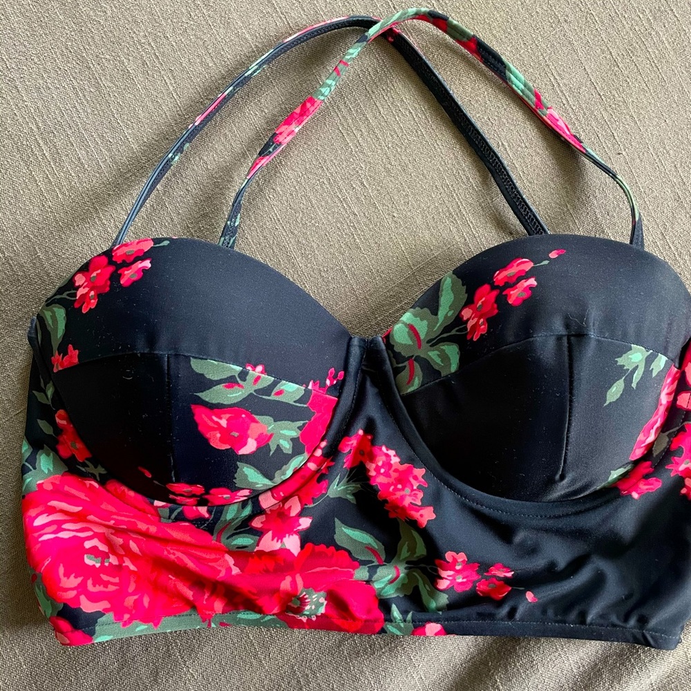 Albion fit Bralette style bathing suit top